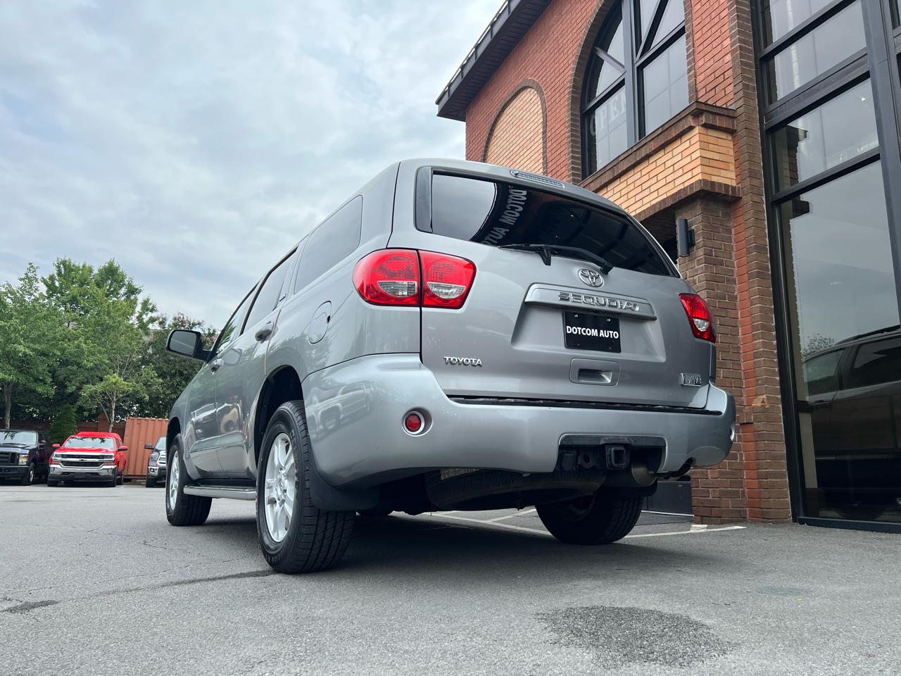 Toyota Sequoia SR5 5.7L 4WD 2008