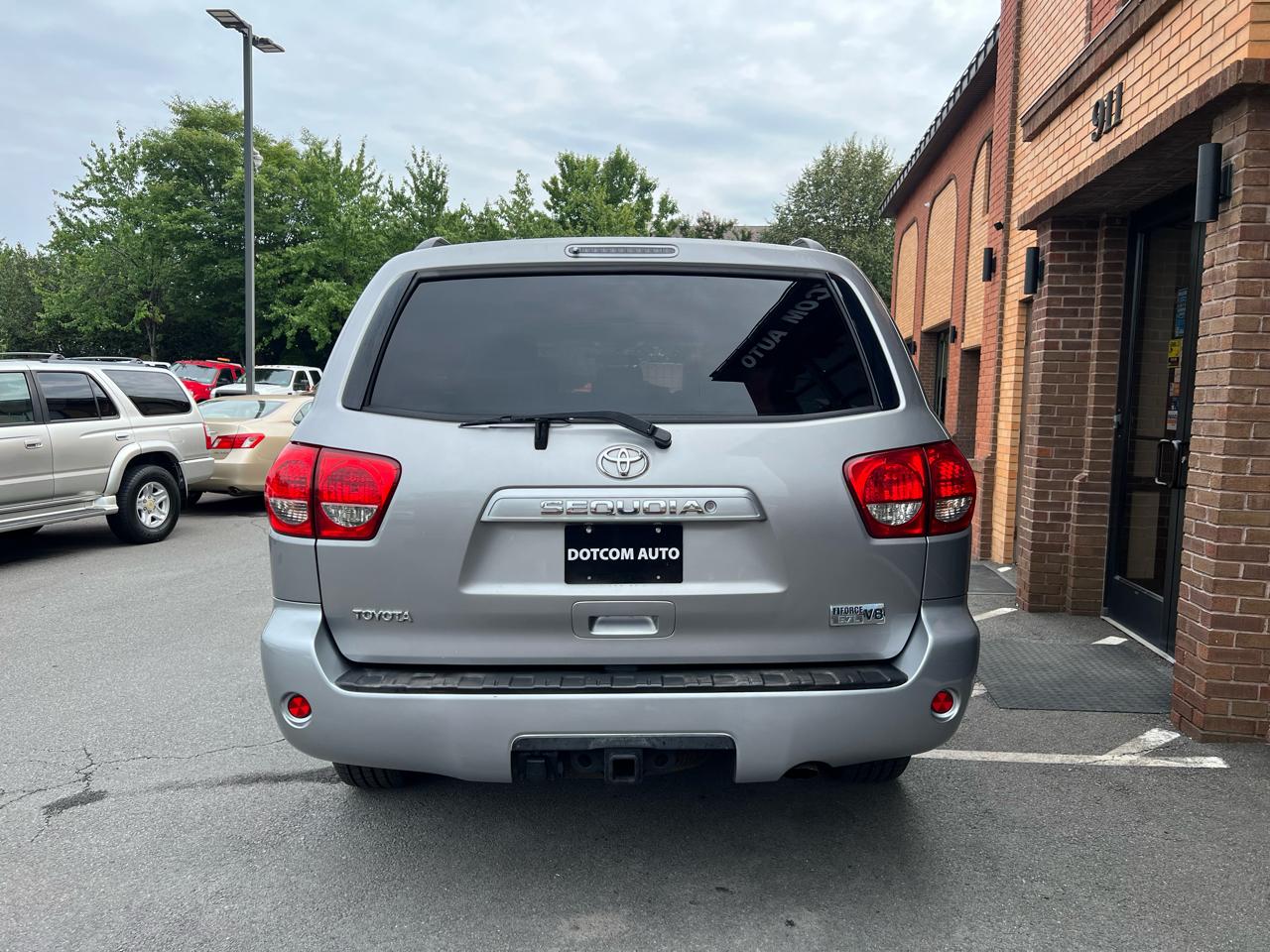 Toyota Sequoia SR5 5.7L 4WD 2008