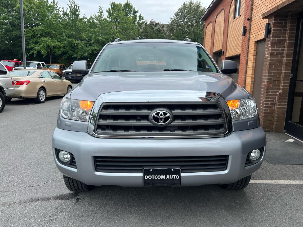 Toyota Sequoia SR5 5.7L 4WD 2008
