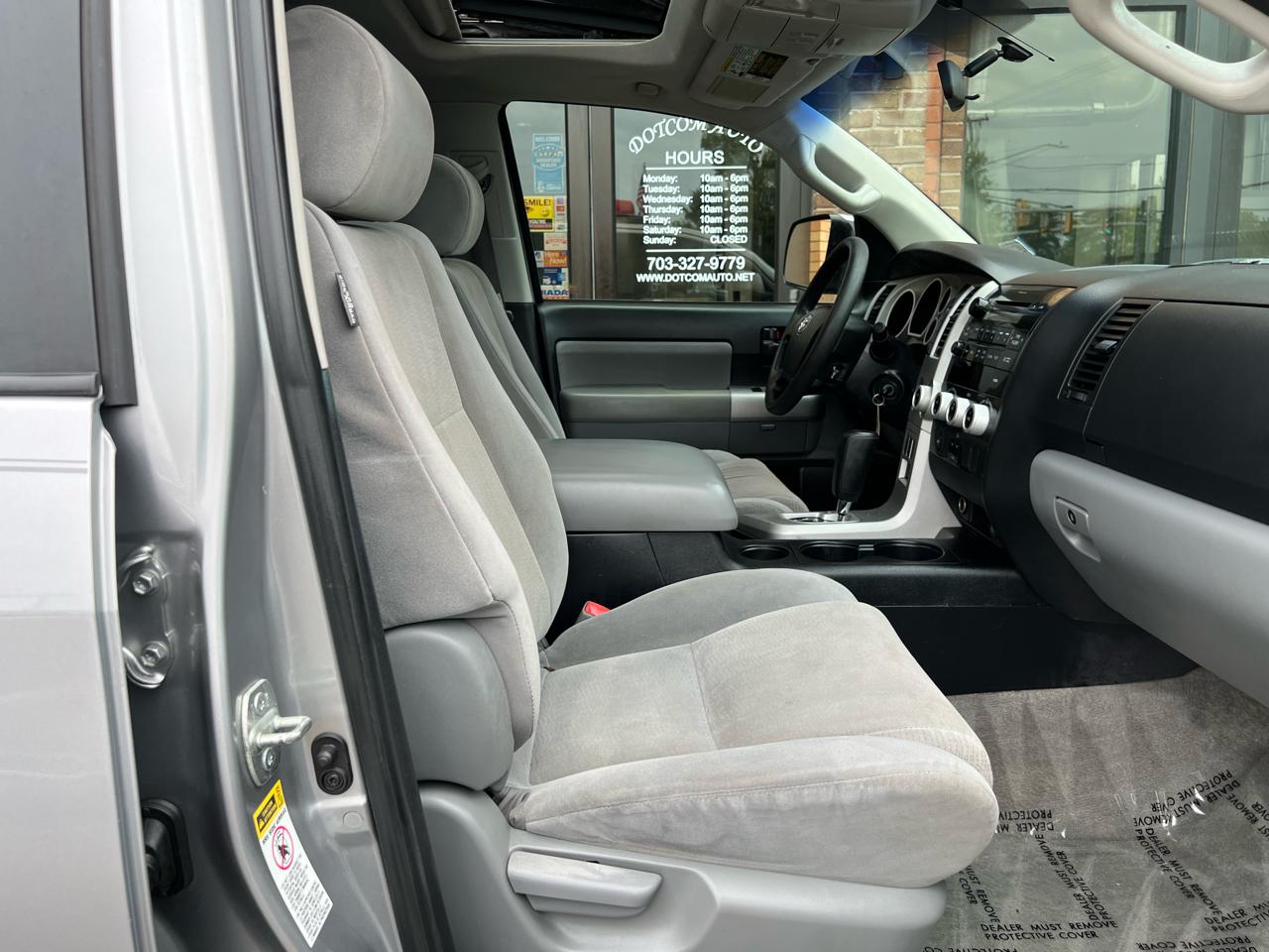 Toyota Sequoia SR5 5.7L 4WD 2008