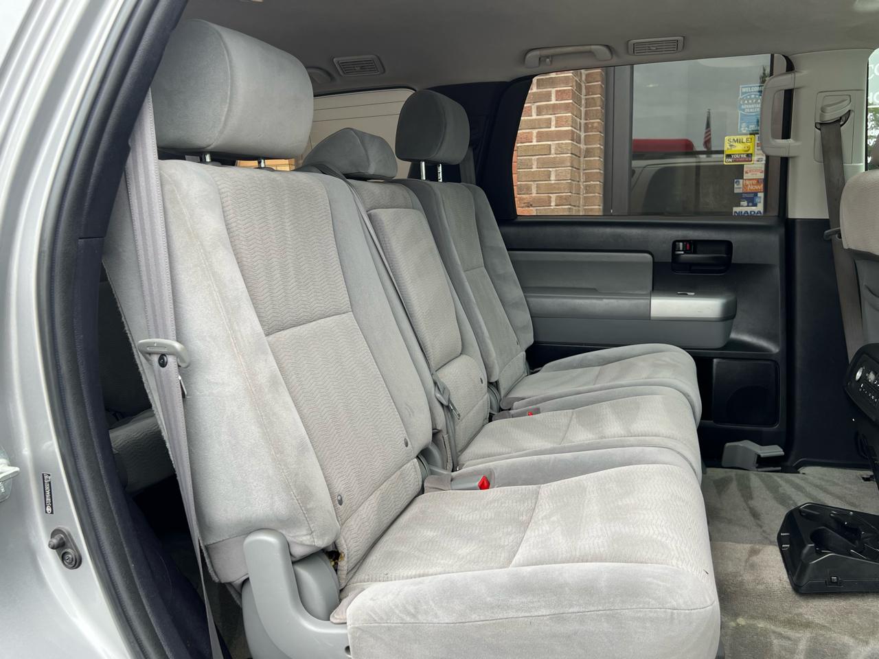 Toyota Sequoia SR5 5.7L 4WD 2008