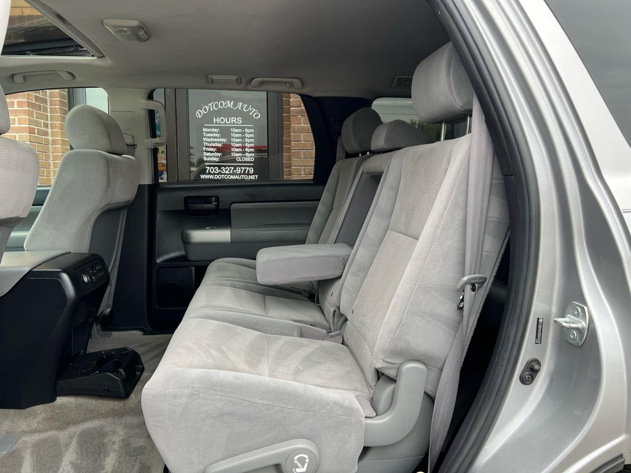 Toyota Sequoia SR5 5.7L 4WD 2008