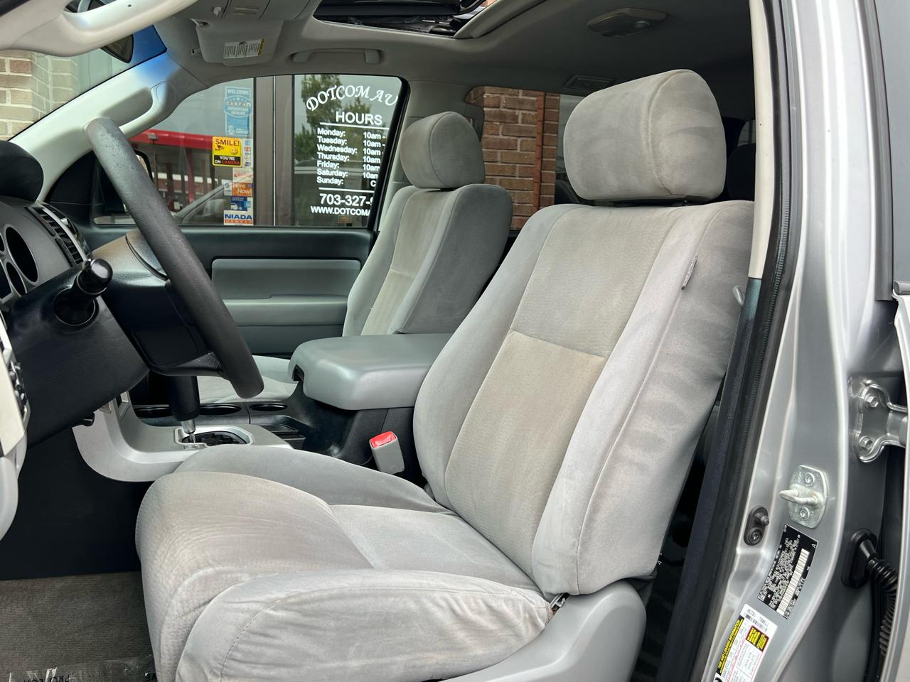 Toyota Sequoia SR5 5.7L 4WD 2008