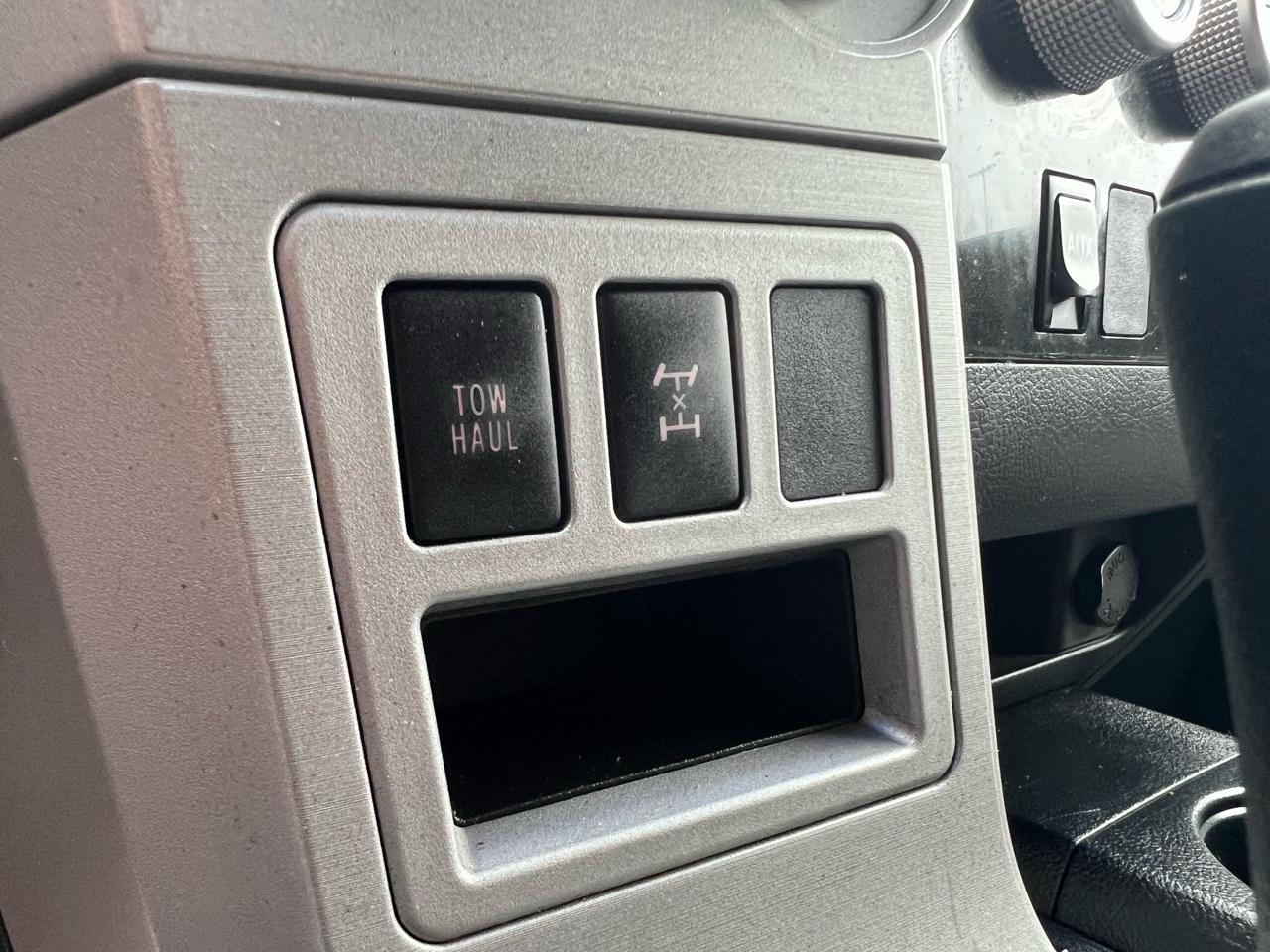 Toyota Sequoia SR5 5.7L 4WD 2008