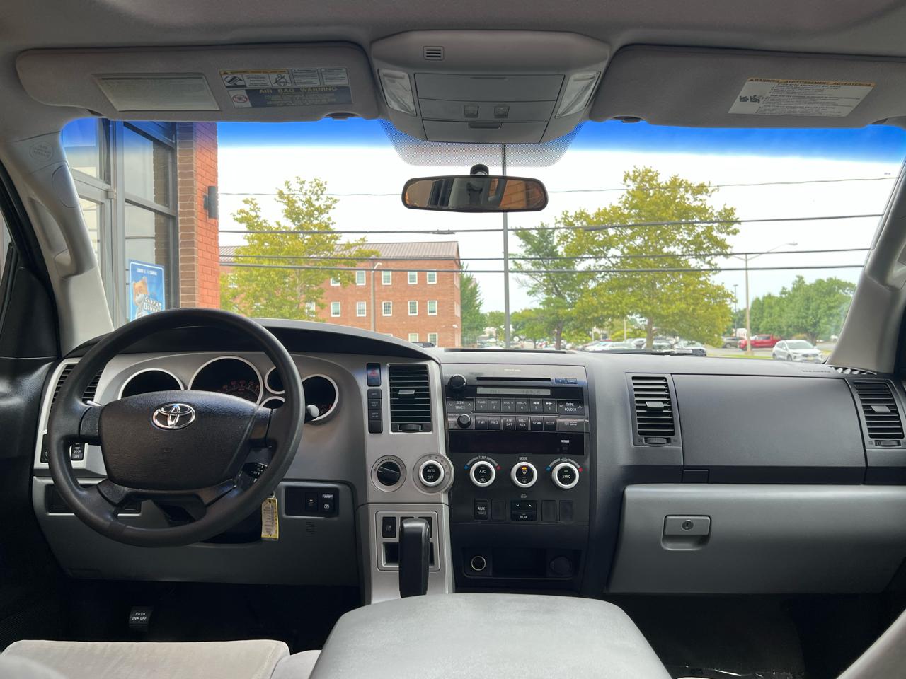 Toyota Sequoia SR5 5.7L 4WD 2008