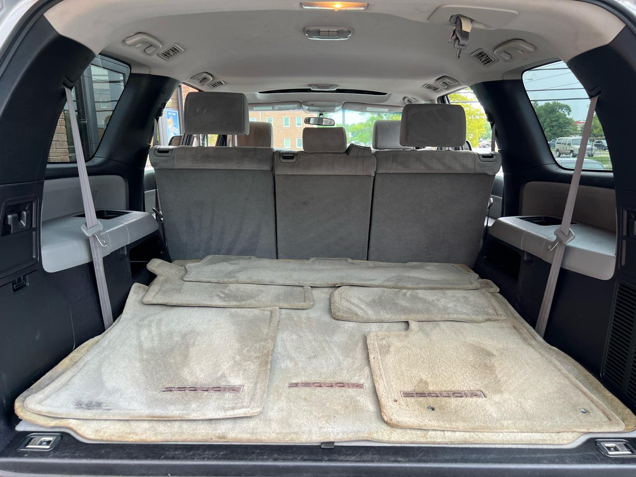 Toyota Sequoia SR5 5.7L 4WD 2008