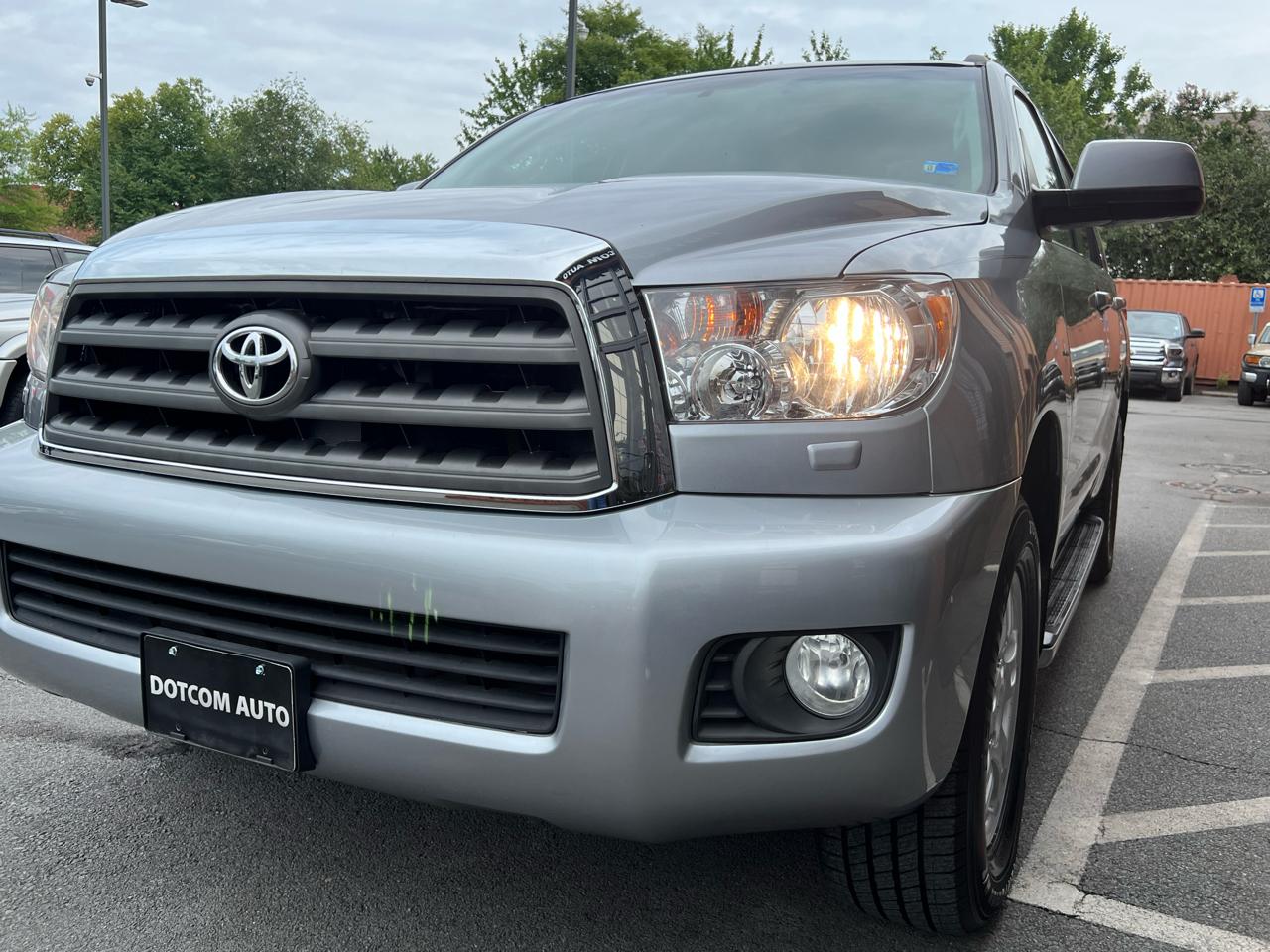 Toyota Sequoia SR5 5.7L 4WD 2008