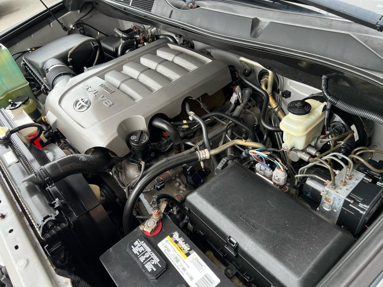 Toyota Sequoia SR5 5.7L 4WD 2008