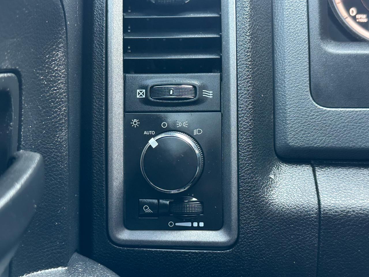RAM 2500 ST Crew Cab 4WD 2014