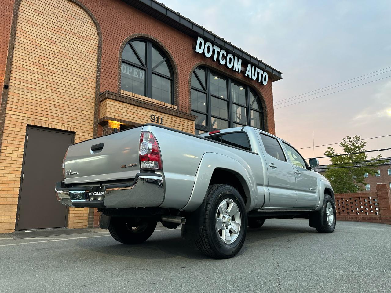 Toyota Tacoma Double Cab Long Bed V6 Auto 4WD 2010