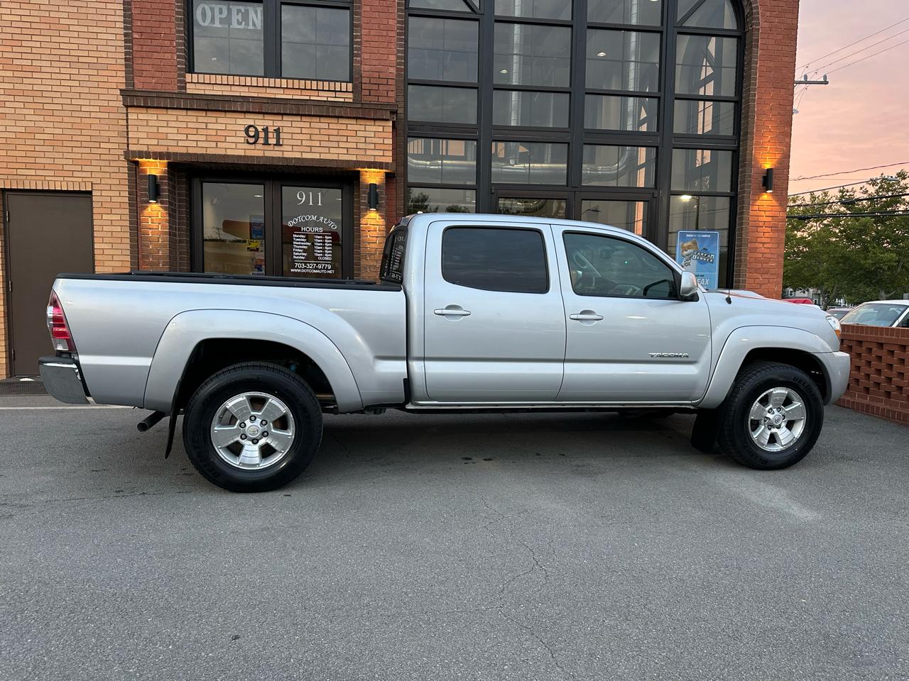 Toyota Tacoma Double Cab Long Bed V6 Auto 4WD 2010