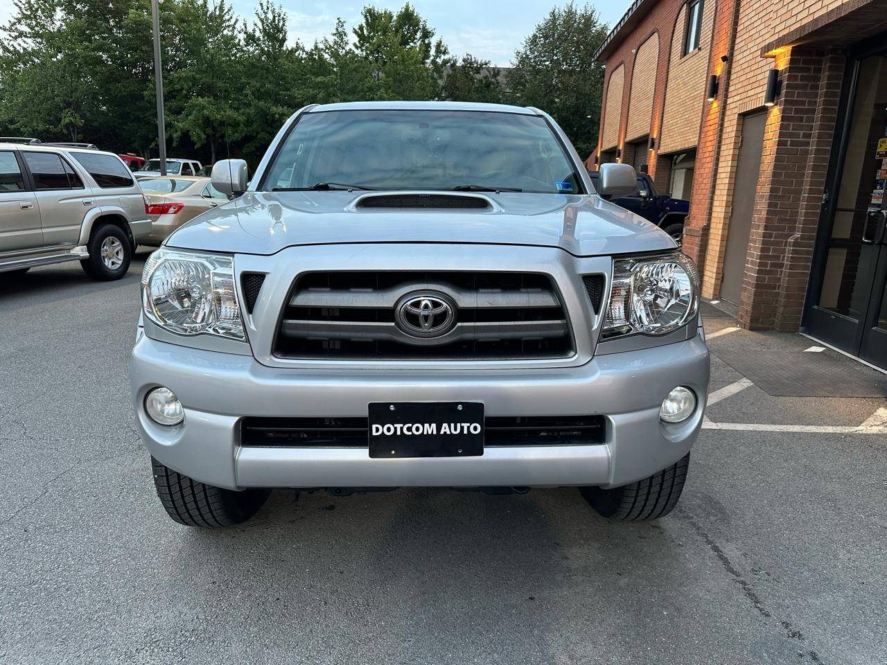 Toyota Tacoma Double Cab Long Bed V6 Auto 4WD 2010