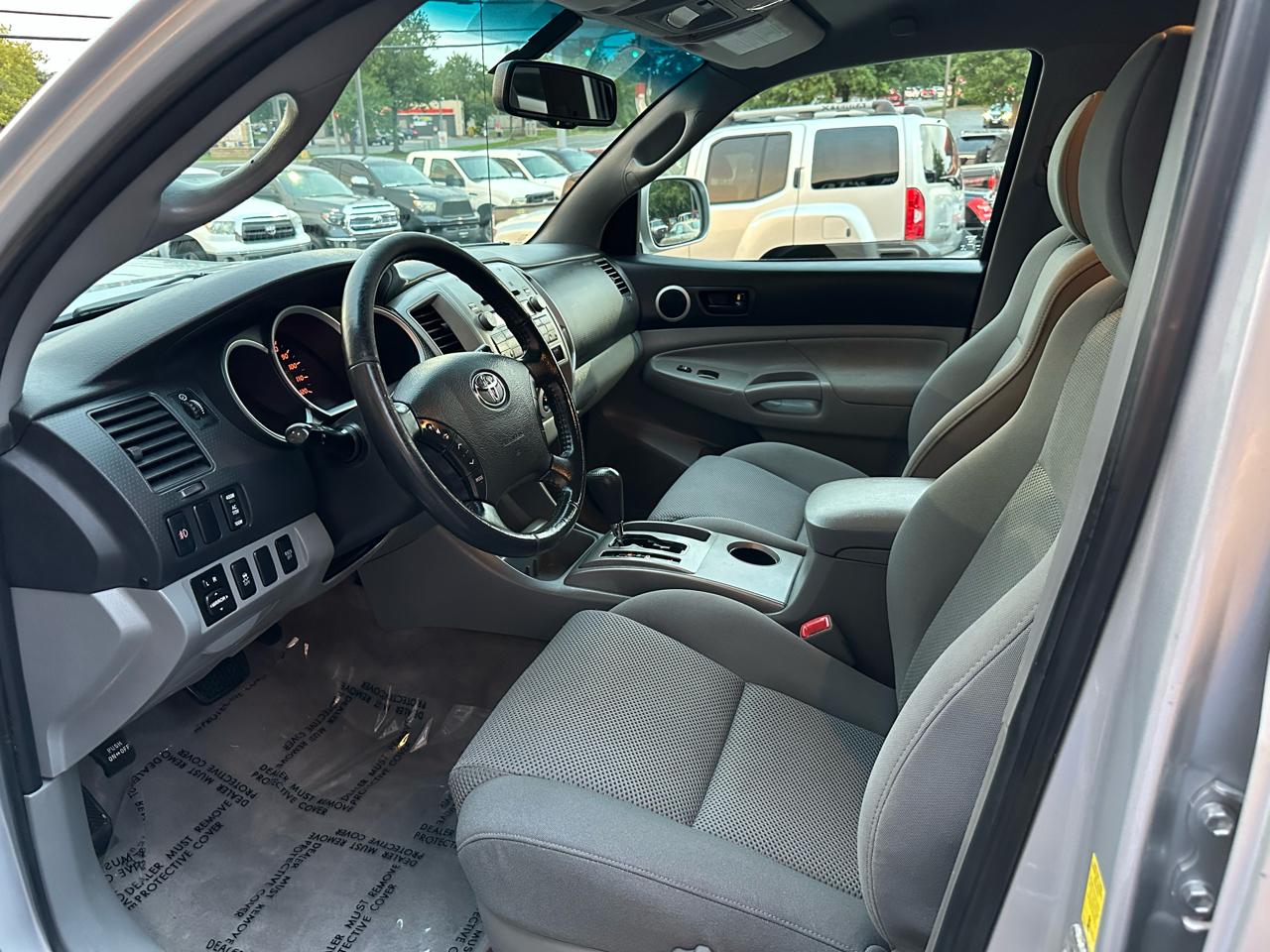 Toyota Tacoma Double Cab Long Bed V6 Auto 4WD 2010