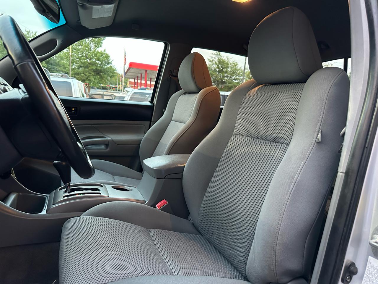 Toyota Tacoma Double Cab Long Bed V6 Auto 4WD 2010