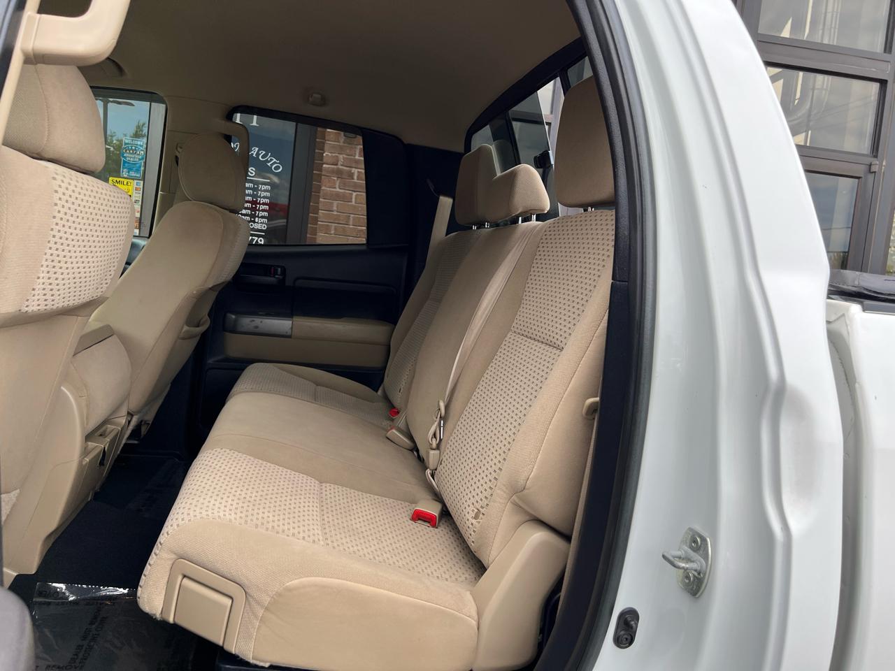 Toyota Tundra Tundra-Grade 5.7L Double Cab 4WD 2013
