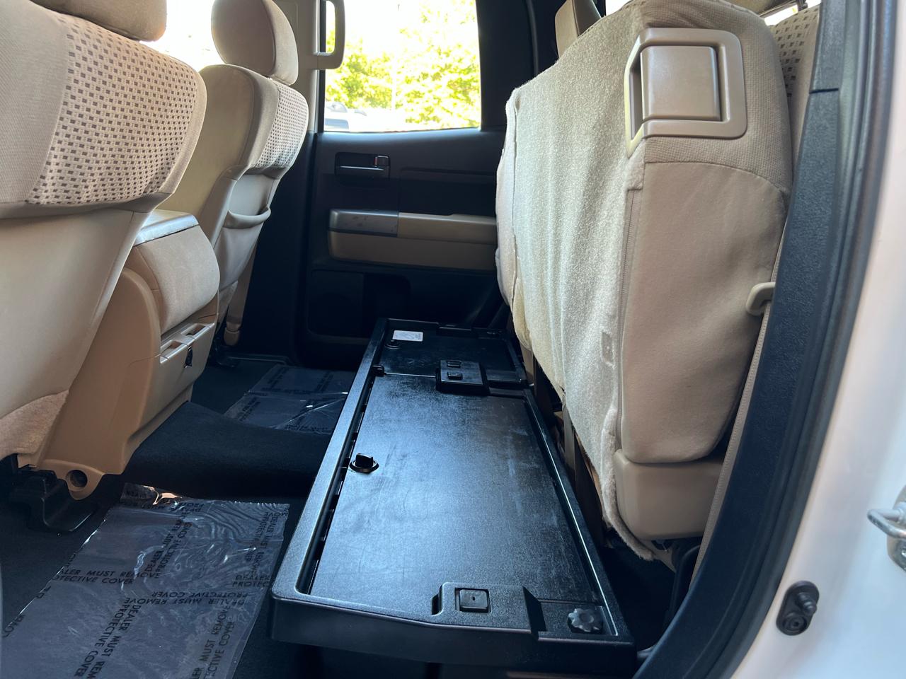 Toyota Tundra Tundra-Grade 5.7L Double Cab 4WD 2013