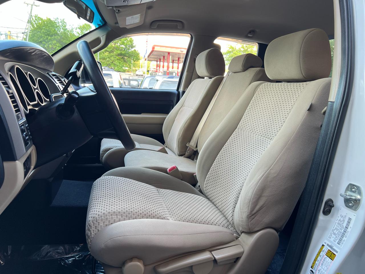 Toyota Tundra Tundra-Grade 5.7L Double Cab 4WD 2013