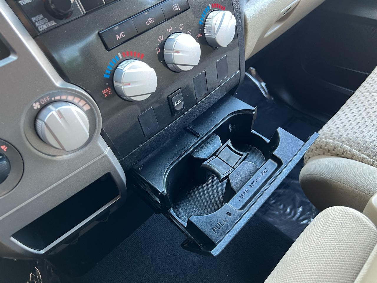 Toyota Tundra Tundra-Grade 5.7L Double Cab 4WD 2013
