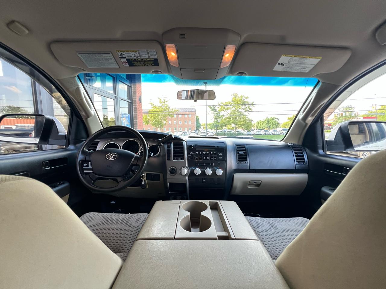 Toyota Tundra Tundra-Grade 5.7L Double Cab 4WD 2013