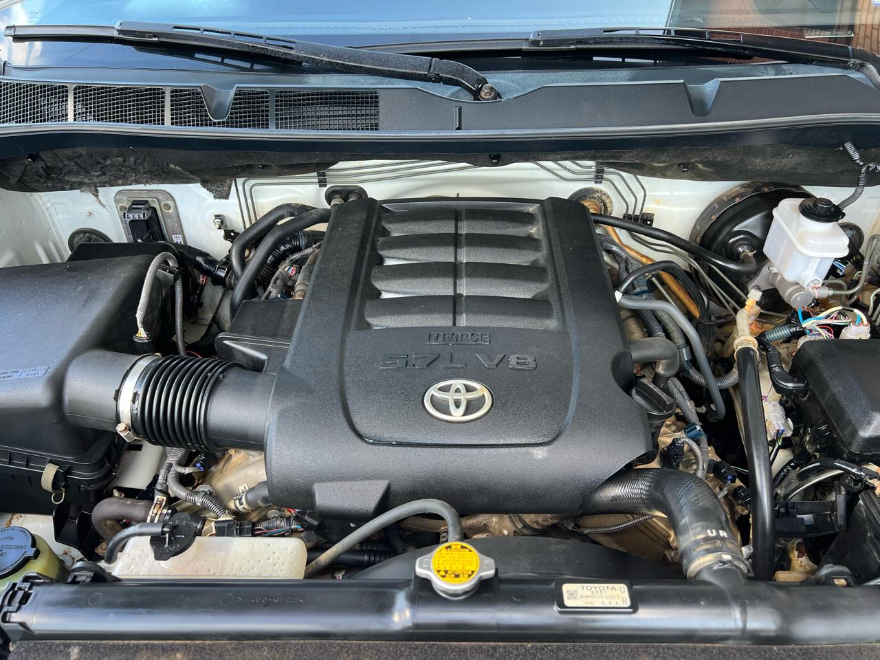 Toyota Tundra Tundra-Grade 5.7L Double Cab 4WD 2013