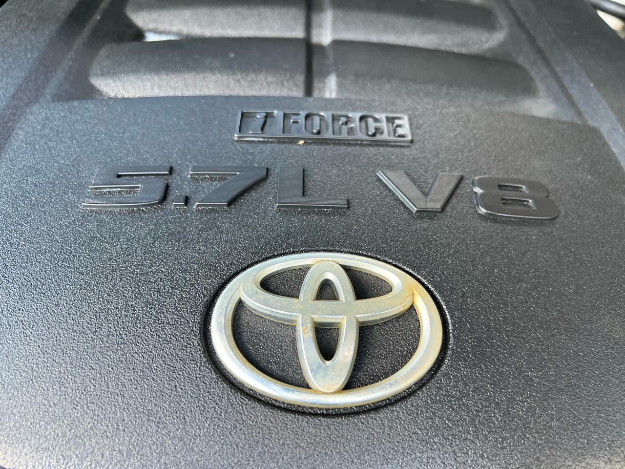 Toyota Tundra Tundra-Grade 5.7L Double Cab 4WD 2013