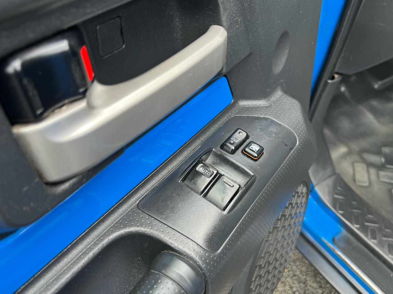 Toyota FJ Cruiser 4WD AT 2007