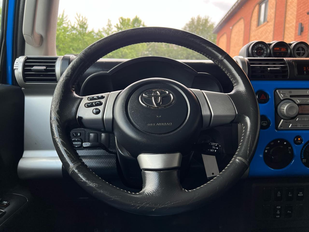 Toyota FJ Cruiser 4WD AT 2007