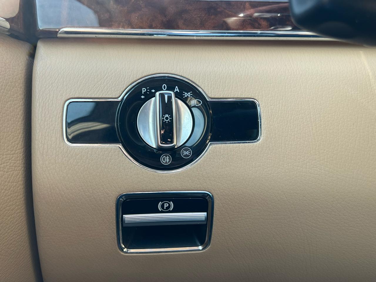 Mercedes-Benz S-Class S550 4-MATIC 2011