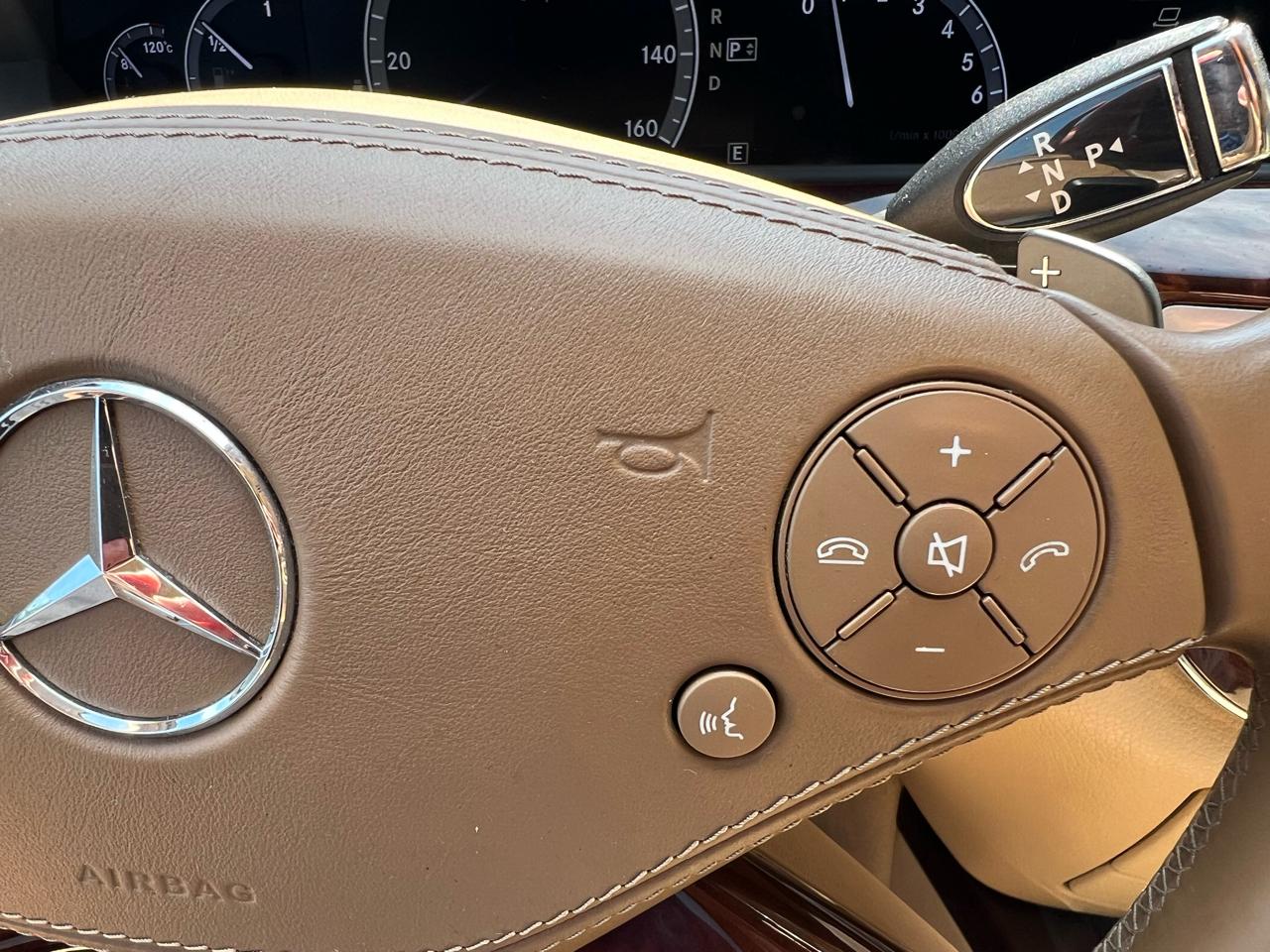 Mercedes-Benz S-Class S550 4-MATIC 2011