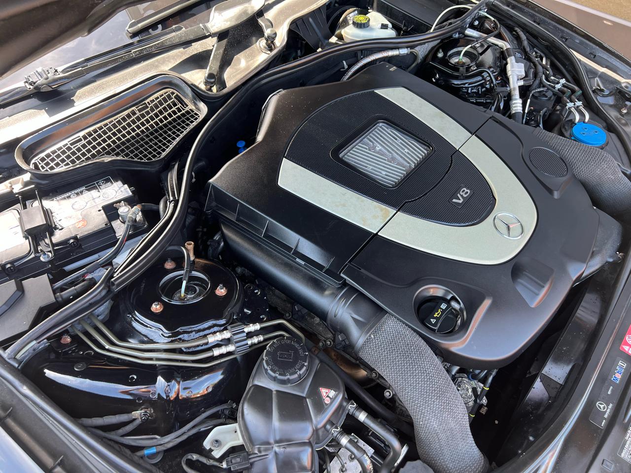 Mercedes-Benz S-Class S550 4-MATIC 2011