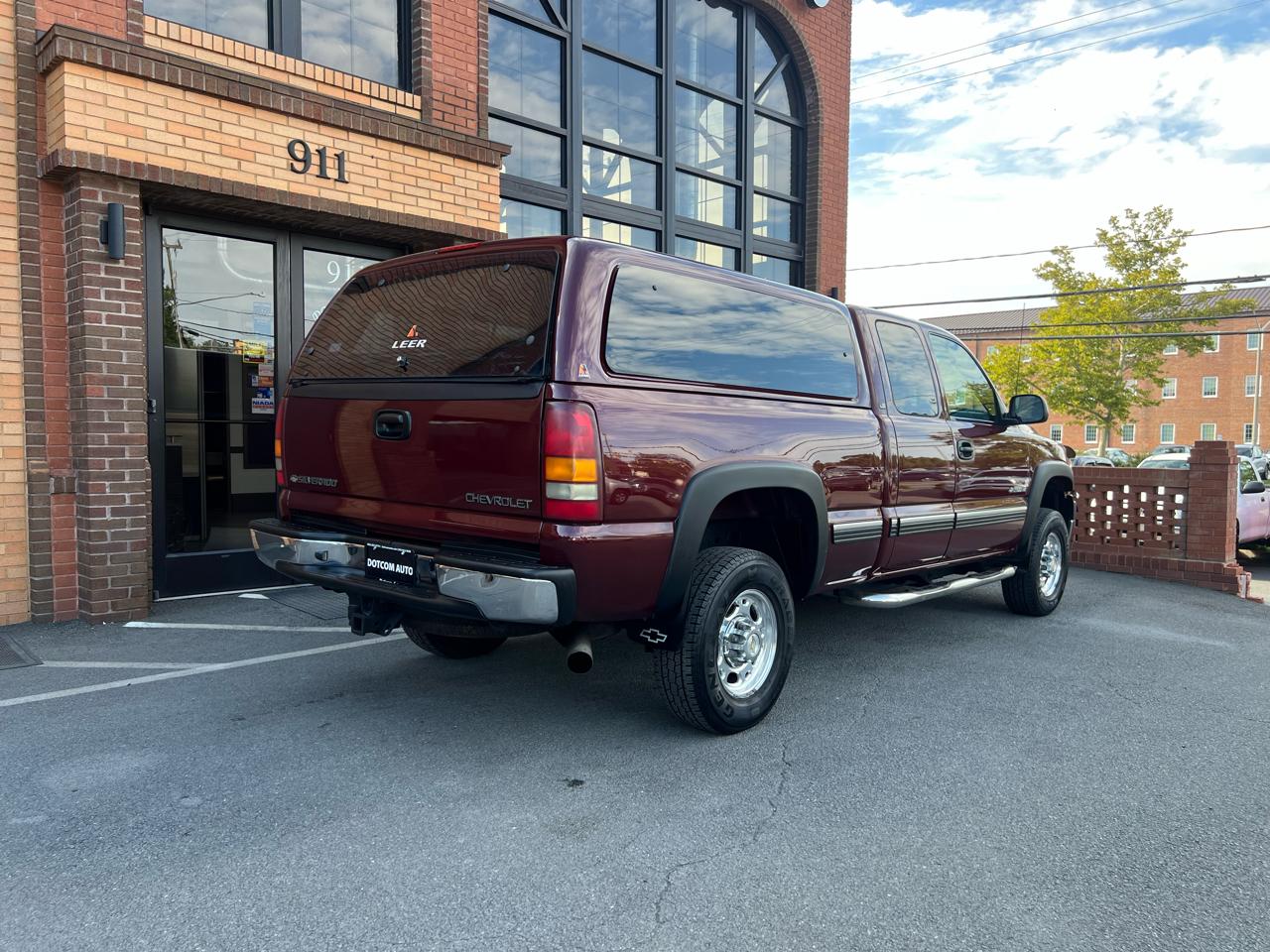 Chevrolet Silverado 2500HD LT Ext. Cab Short Bed 2WD 2002