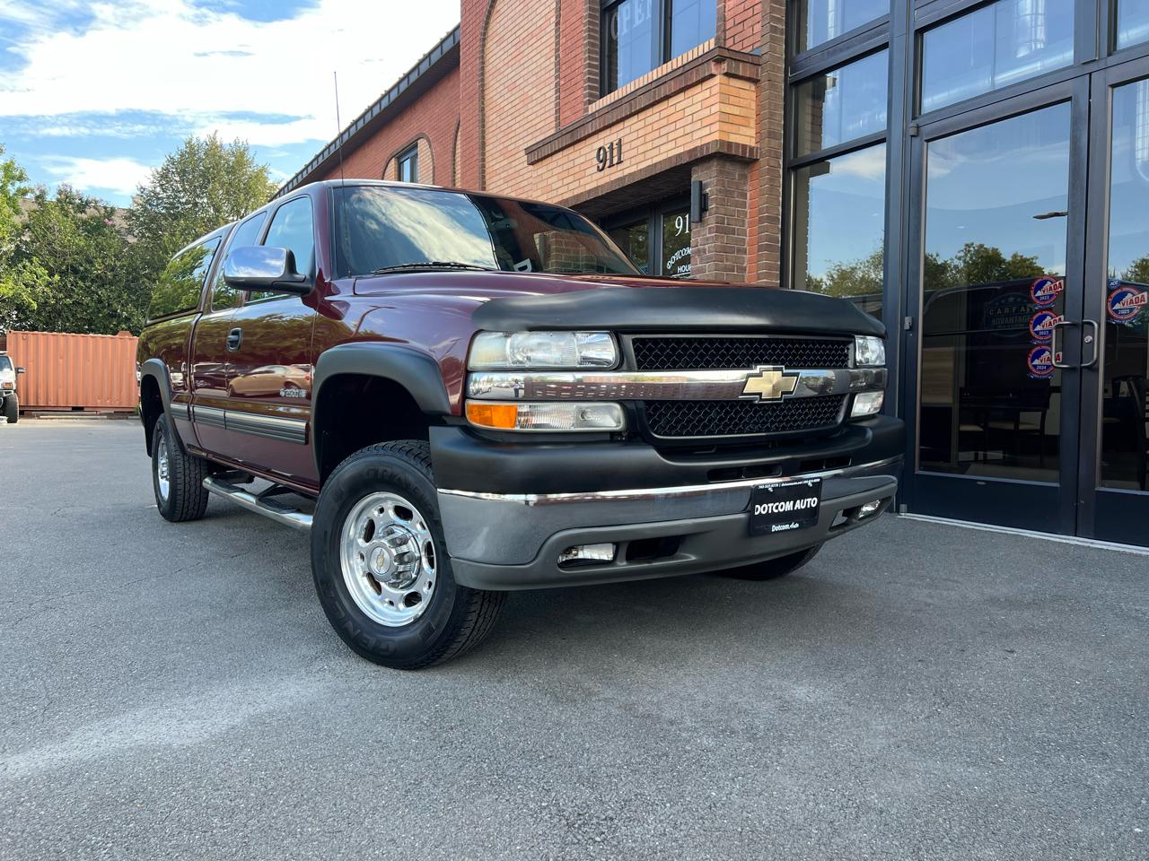 Chevrolet Silverado 2500HD LT Ext. Cab Short Bed 2WD 2002