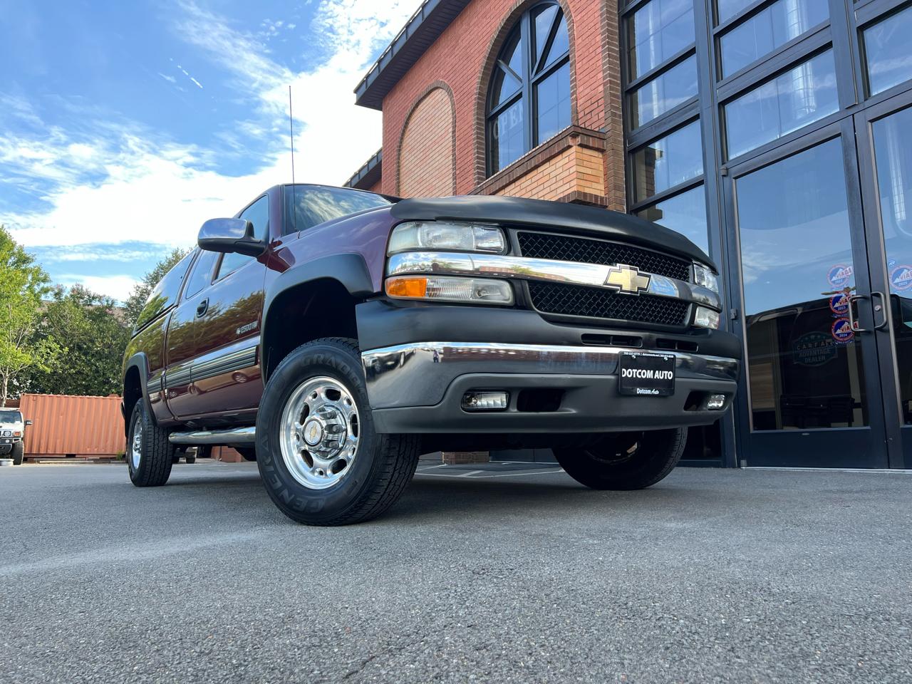 Chevrolet Silverado 2500HD LT Ext. Cab Short Bed 2WD 2002