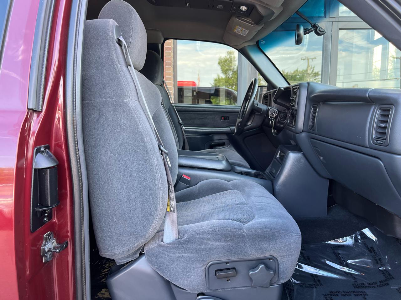 Chevrolet Silverado 2500HD LT Ext. Cab Short Bed 2WD 2002