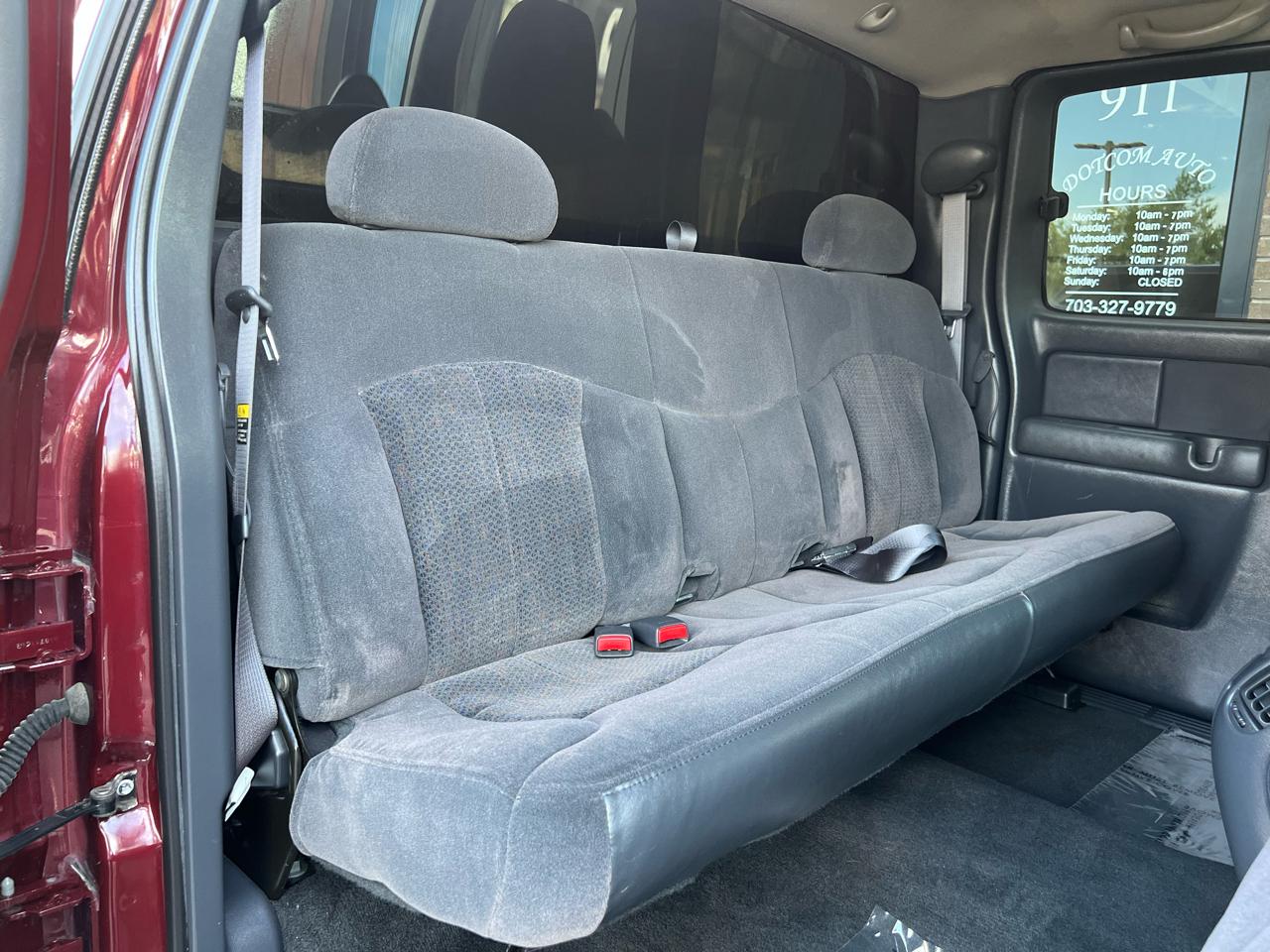 Chevrolet Silverado 2500HD LT Ext. Cab Short Bed 2WD 2002
