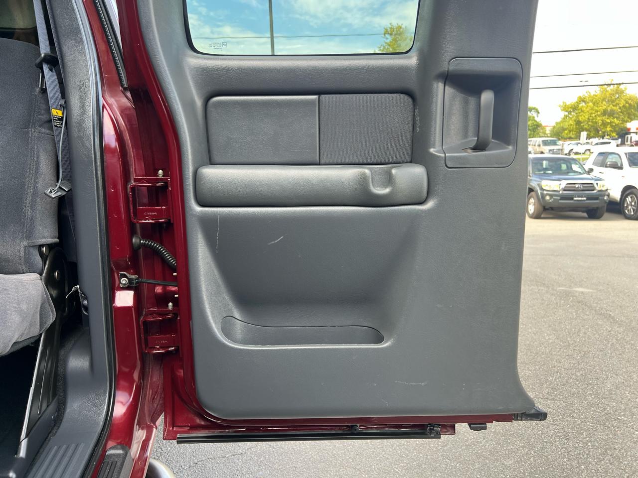 Chevrolet Silverado 2500HD LT Ext. Cab Short Bed 2WD 2002
