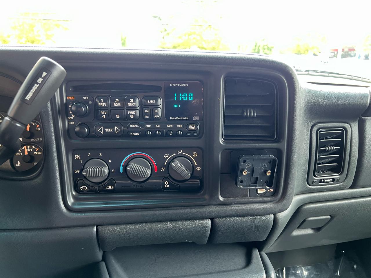 Chevrolet Silverado 2500HD LT Ext. Cab Short Bed 2WD 2002