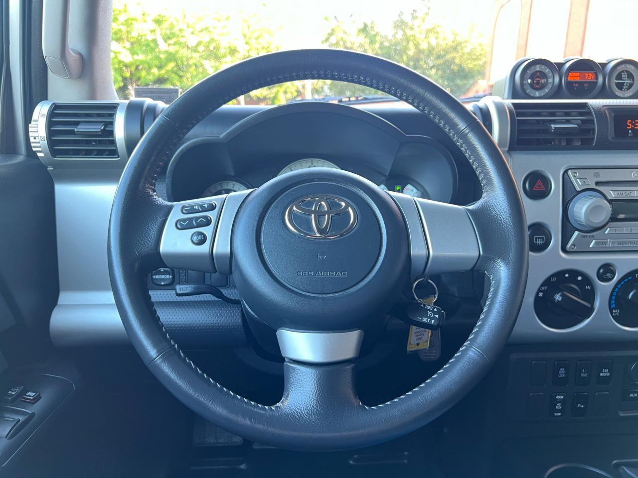 Toyota FJ Cruiser 4WD AT 2007