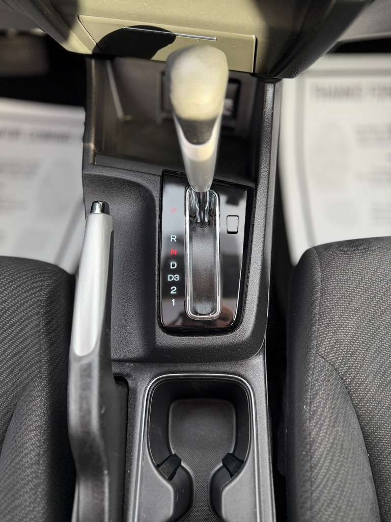 Honda Civic EX Sedan 5-Speed AT 2013