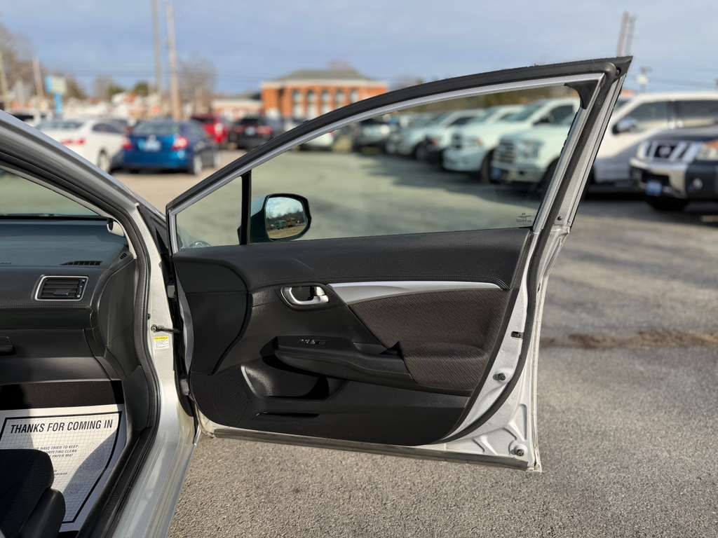 Honda Civic EX Sedan 5-Speed AT 2013