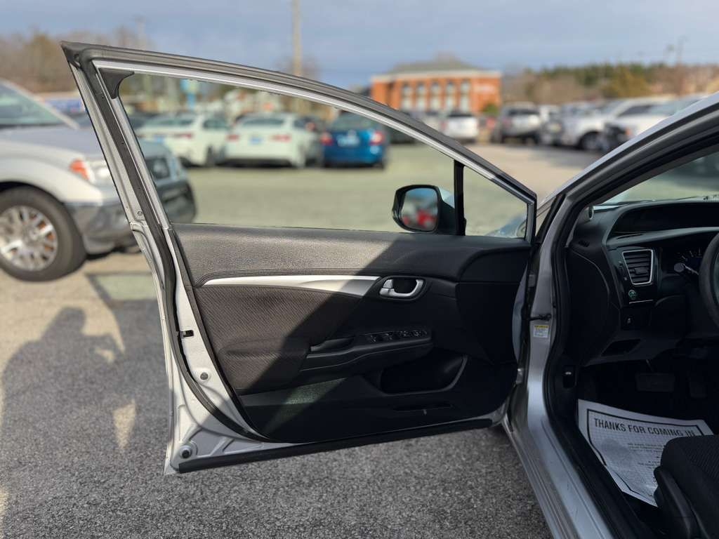 Honda Civic EX Sedan 5-Speed AT 2013