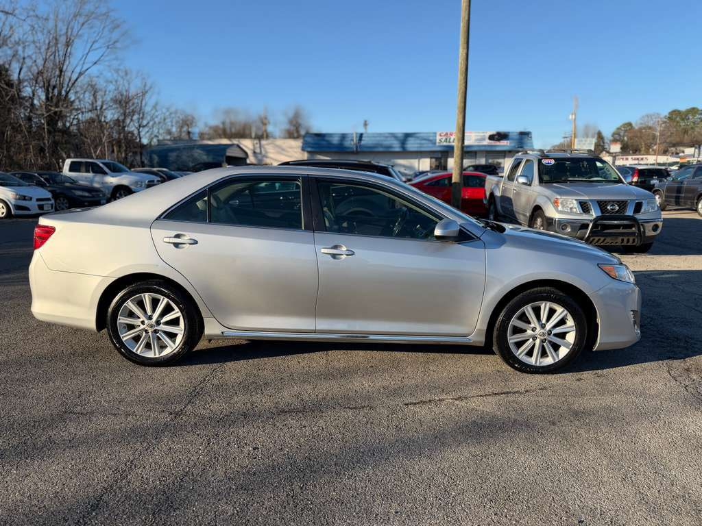 Toyota Camry SE 2012
