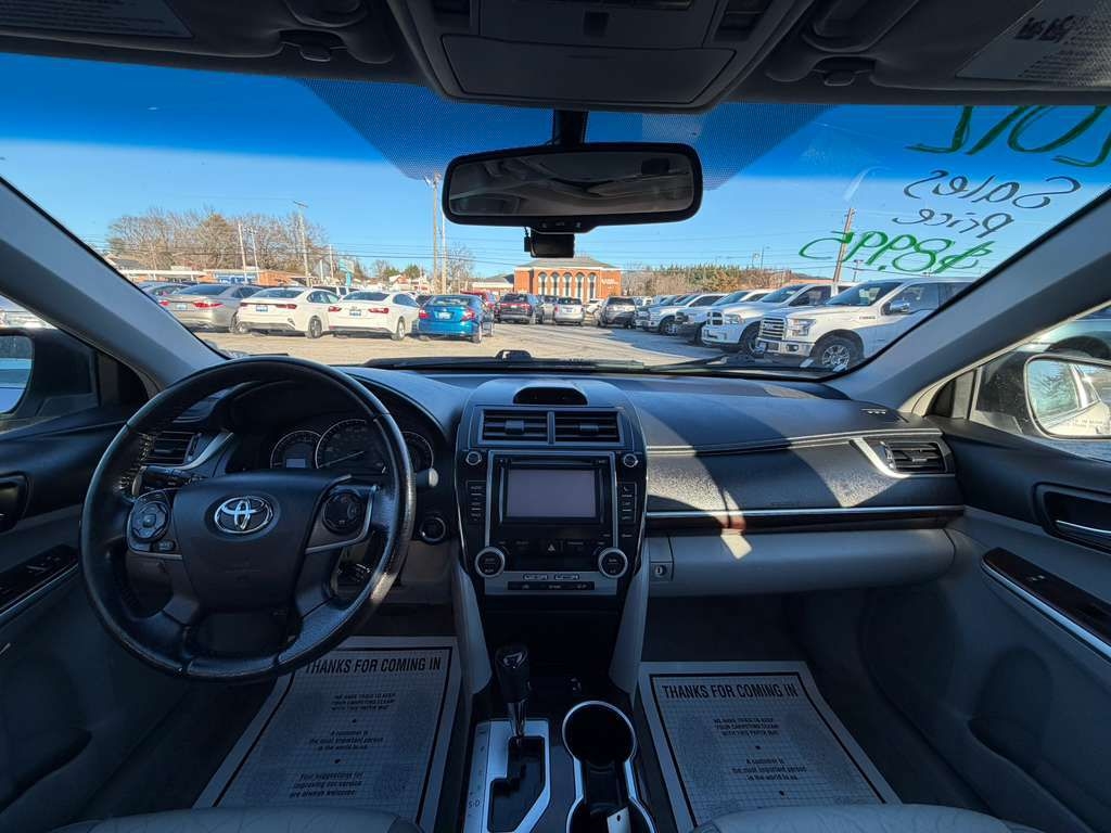 Toyota Camry SE 2012