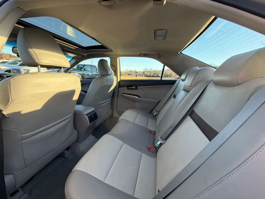 Toyota Camry SE 2012