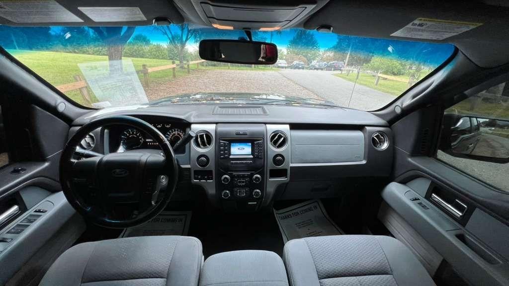 Ford F-150 XL SuperCrew 5.5-ft. Bed 4WD 2013