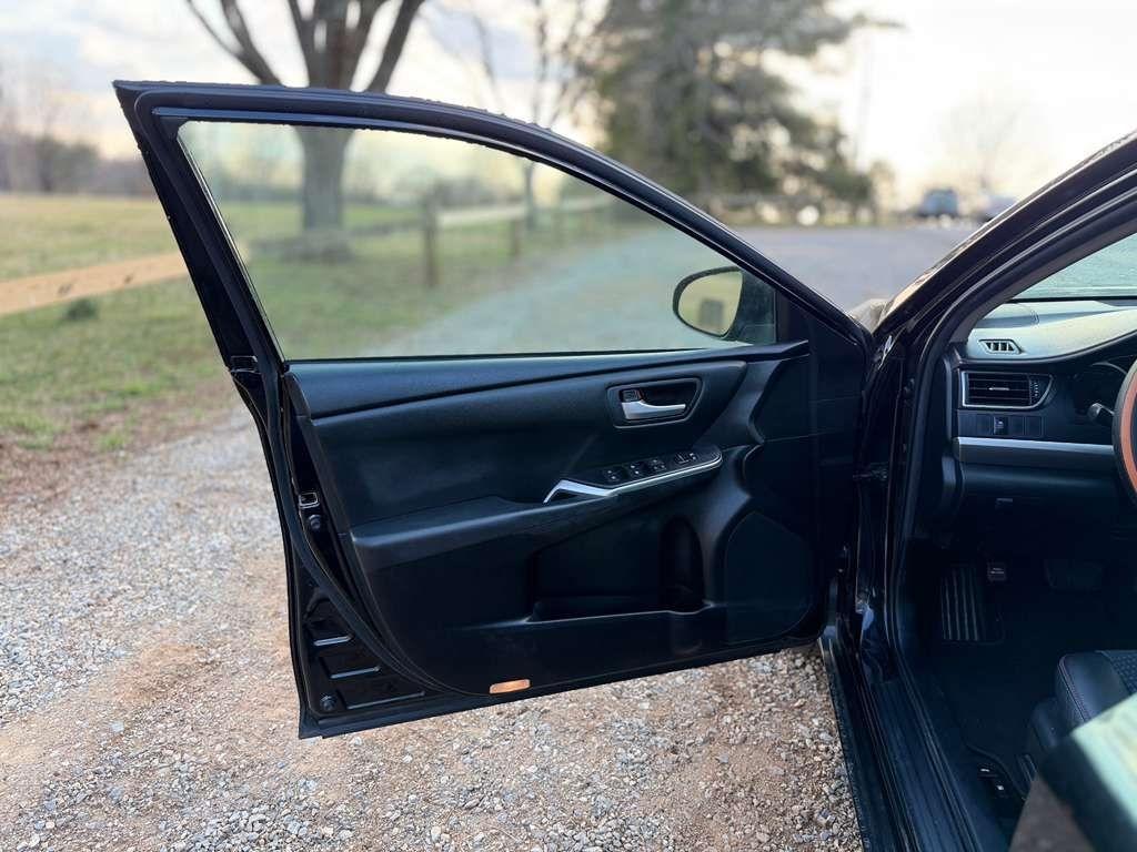 Toyota Camry LE 2015