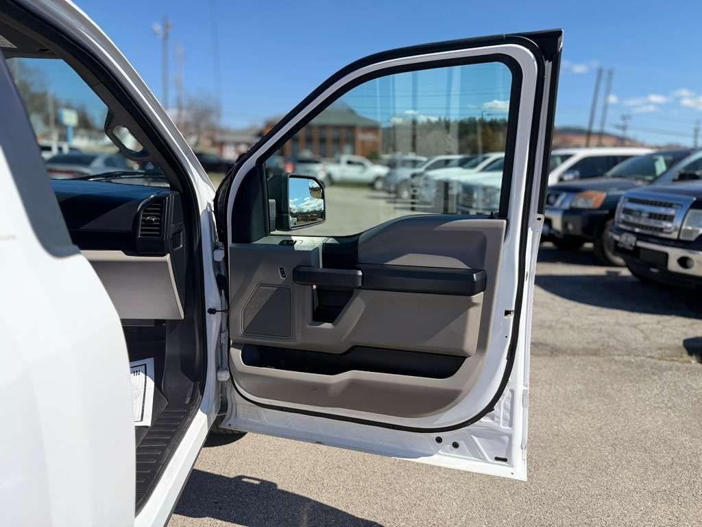 Ford F-150 XL 8-ft. Bed 2WD 2018