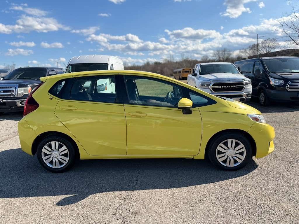 Honda Fit LX 6-Spd MT 2015