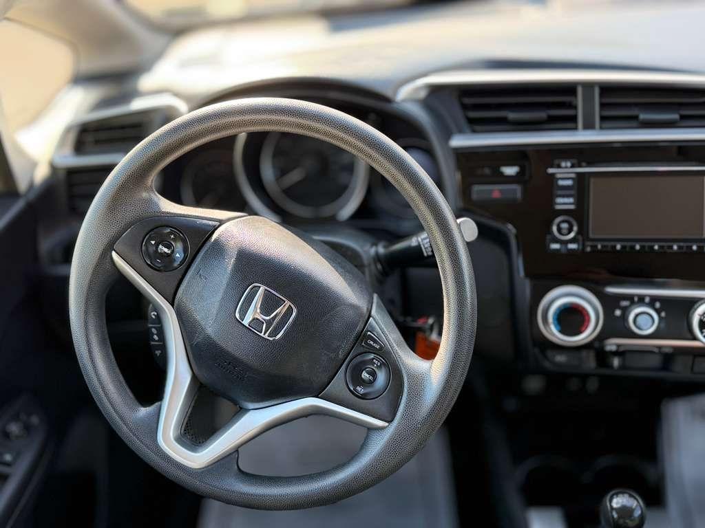 Honda Fit LX 6-Spd MT 2015