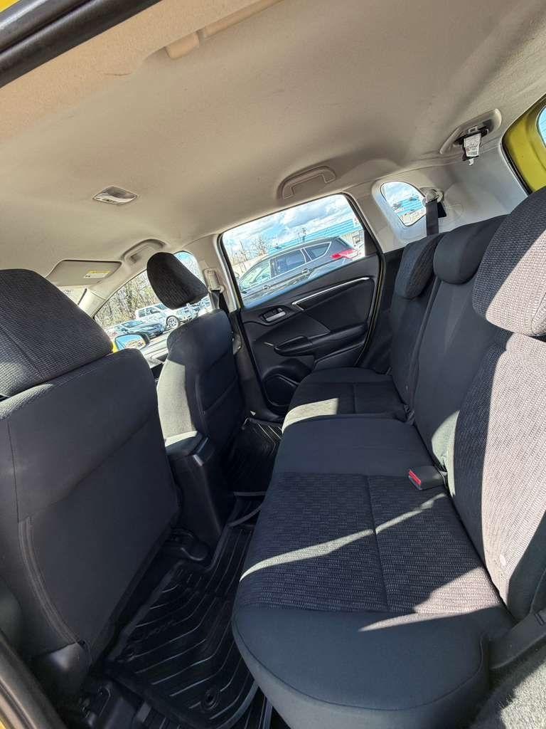 Honda Fit LX 6-Spd MT 2015